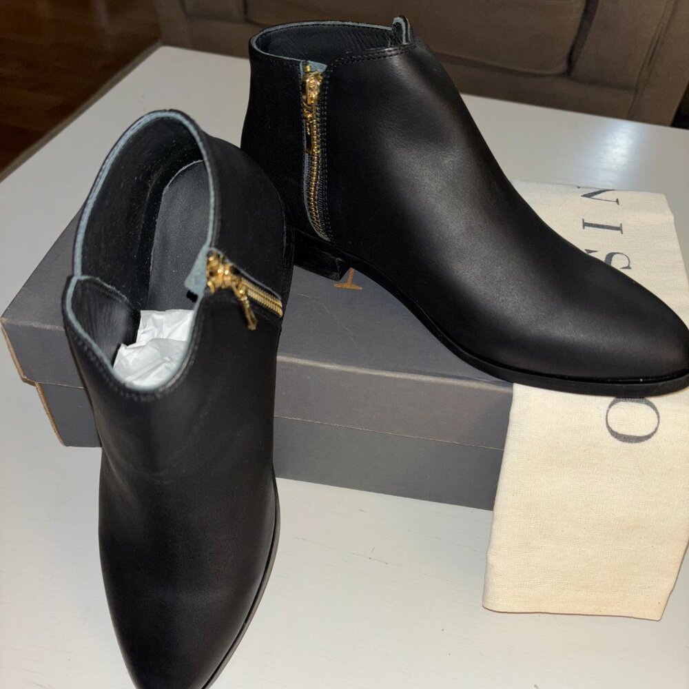 NIB | Nisolo Lana Leather Zip Up Ankle Boot Black Rubber Size 6